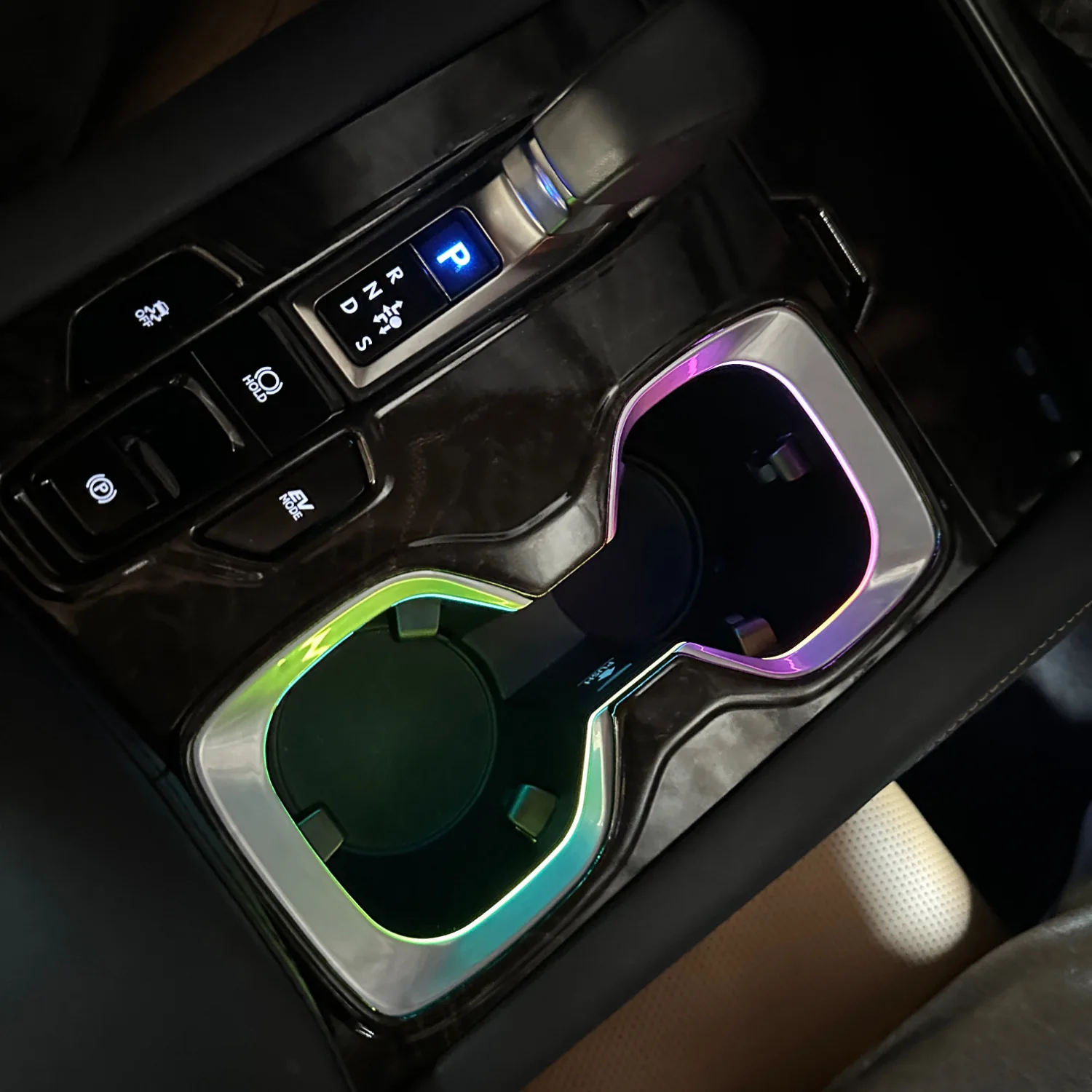 حامل أكواب مركزي للسيارة مع إض - مراجعة Led Ambient Interior Car Lights App Control وسعره